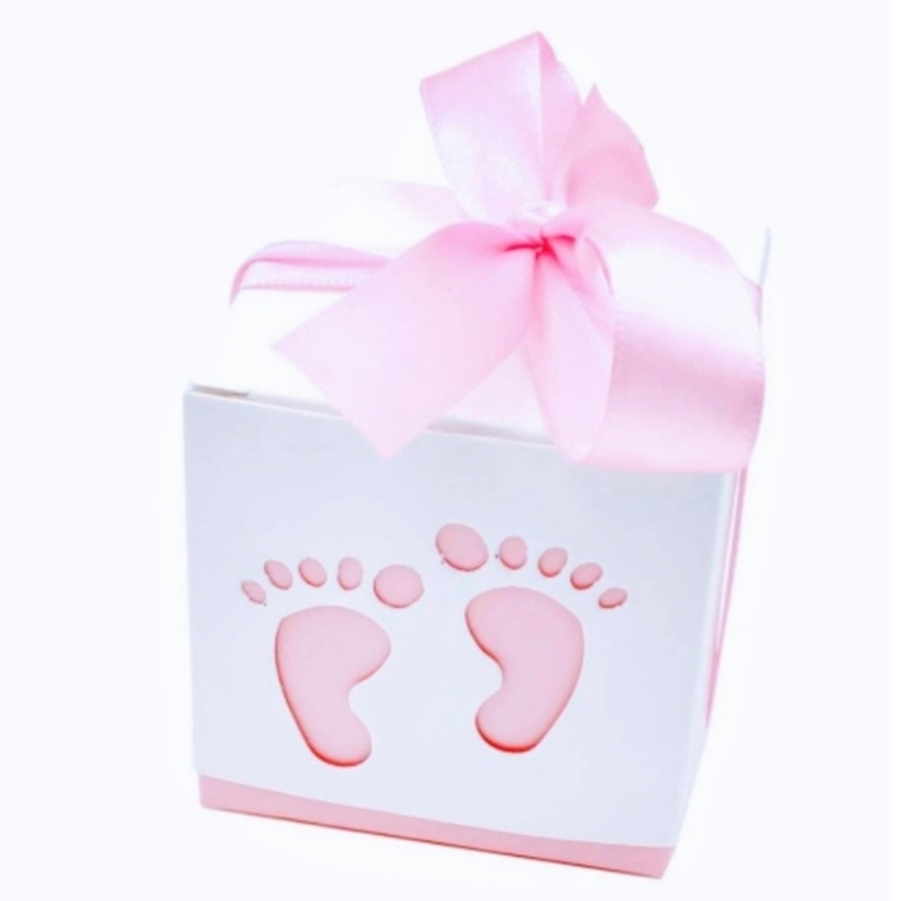 BABY GIRL MYSTERY BOX: MIXED ITEMS 10+ outfits